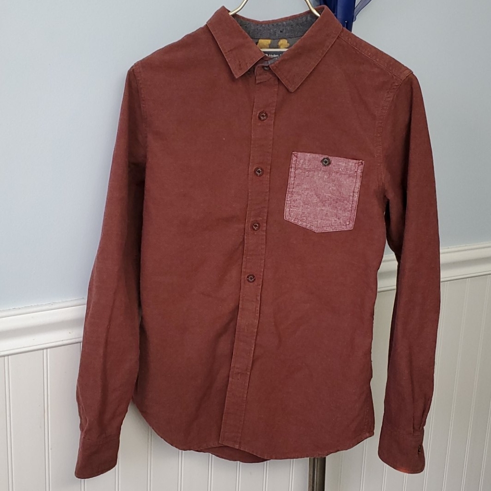 Modern amusement button down